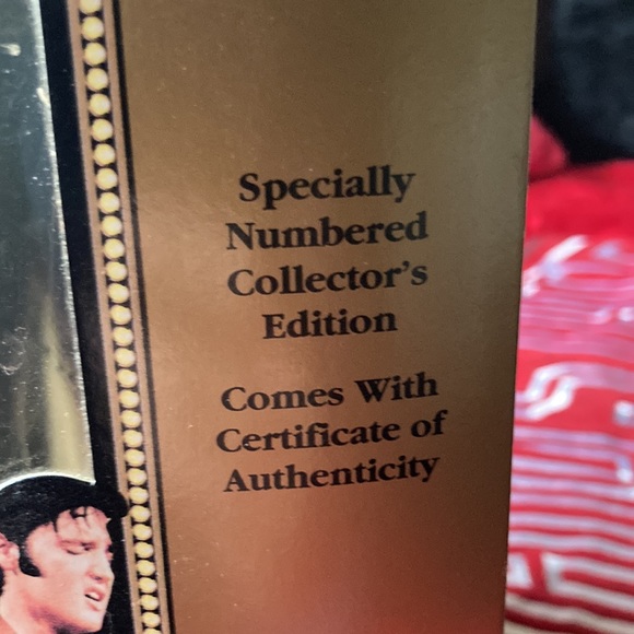 Hasbro Elvis Presley ‘68 Special Comeback Figure - Picture 2 of 4